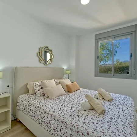 3015 Luxury Serenity Views In *